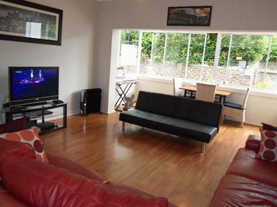 Apartment / Flat For Sale in Rondebosch, Cape Town