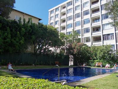 Apartment / Flat For Sale in Gardens, Cape Town