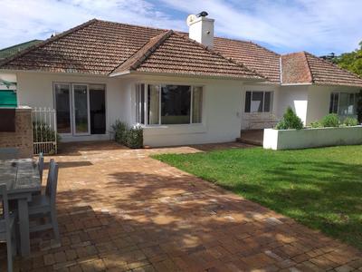 House For Sale in Rondebosch, Cape Town