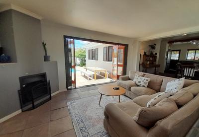 House For Rent in Upper Plumstead, Cape Town
